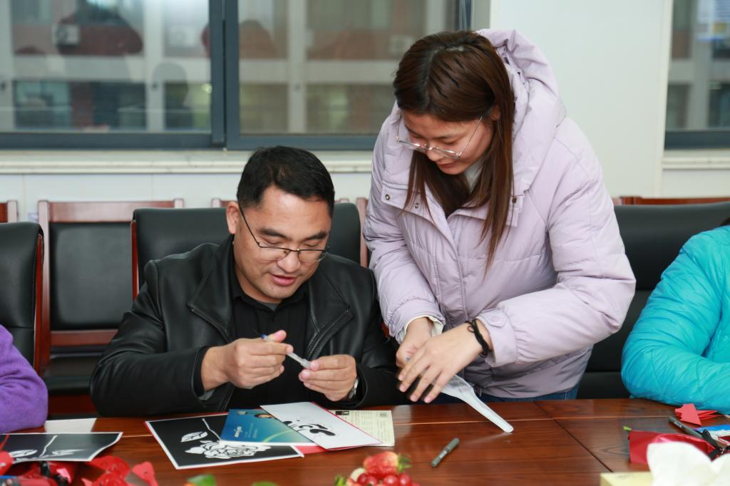 免费色情小说
