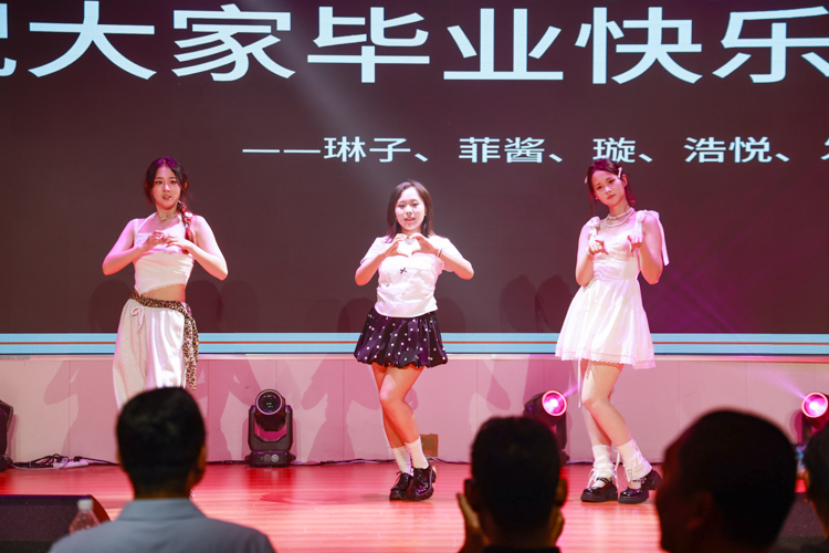 免费色情小说