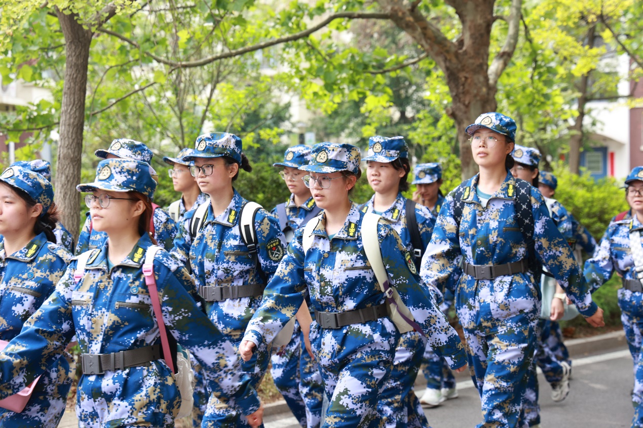 免费色情小说