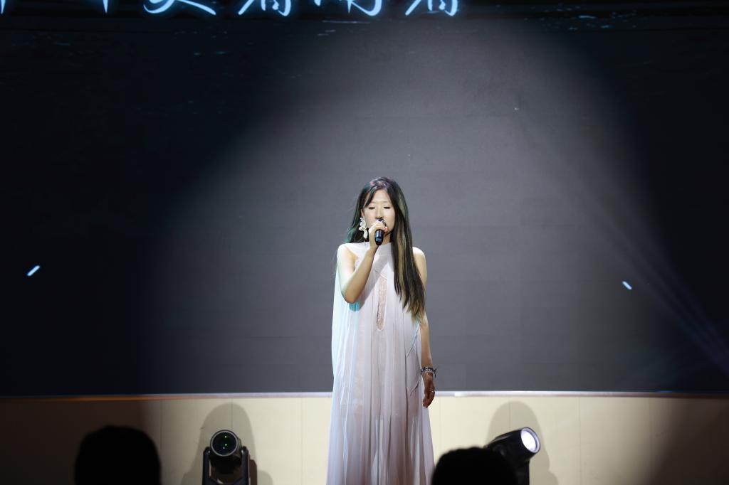 免费色情小说