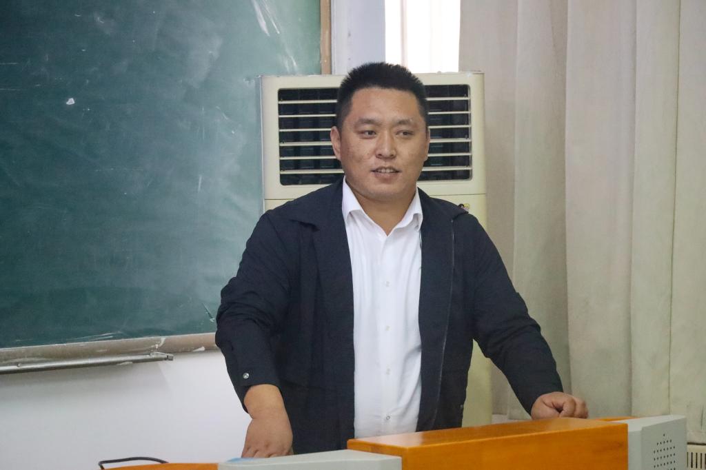 免费色情小说