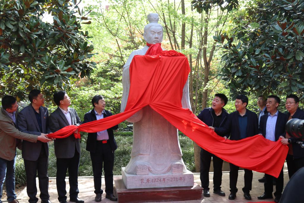 免费色情小说