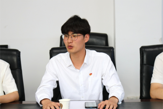 免费色情小说