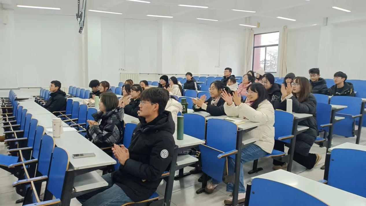 免费色情小说