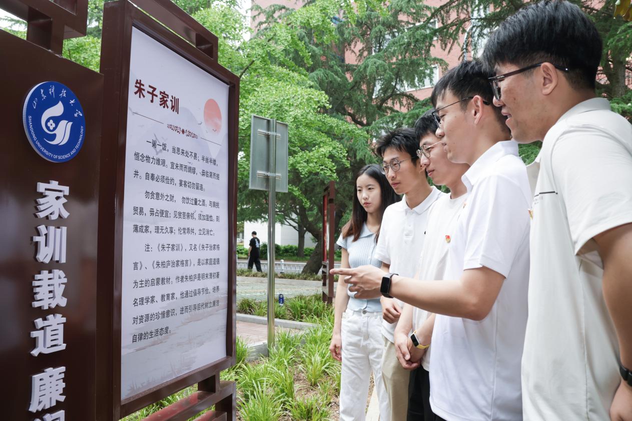 免费色情小说