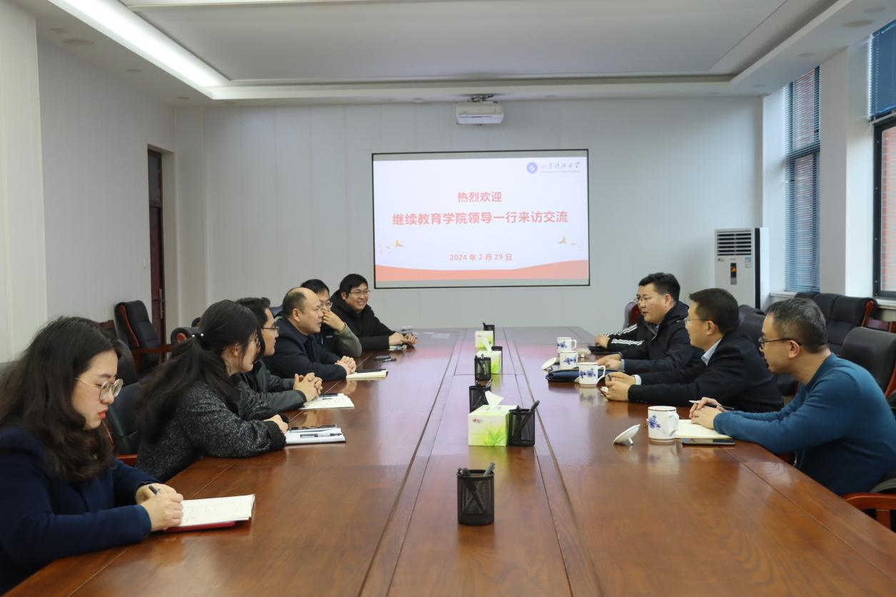 免费色情小说